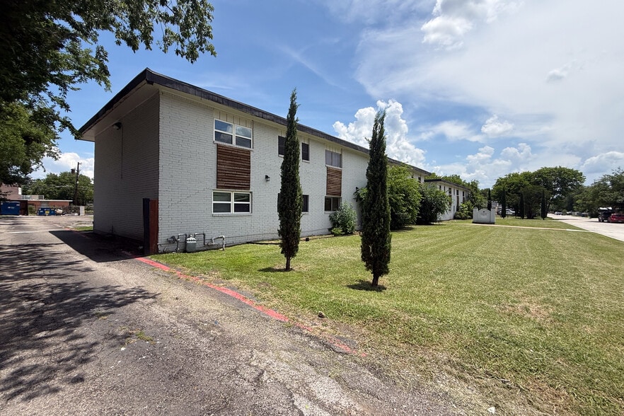 1234 Templecliff Dr, Dallas, TX for sale - Building Photo - Image 1 of 6