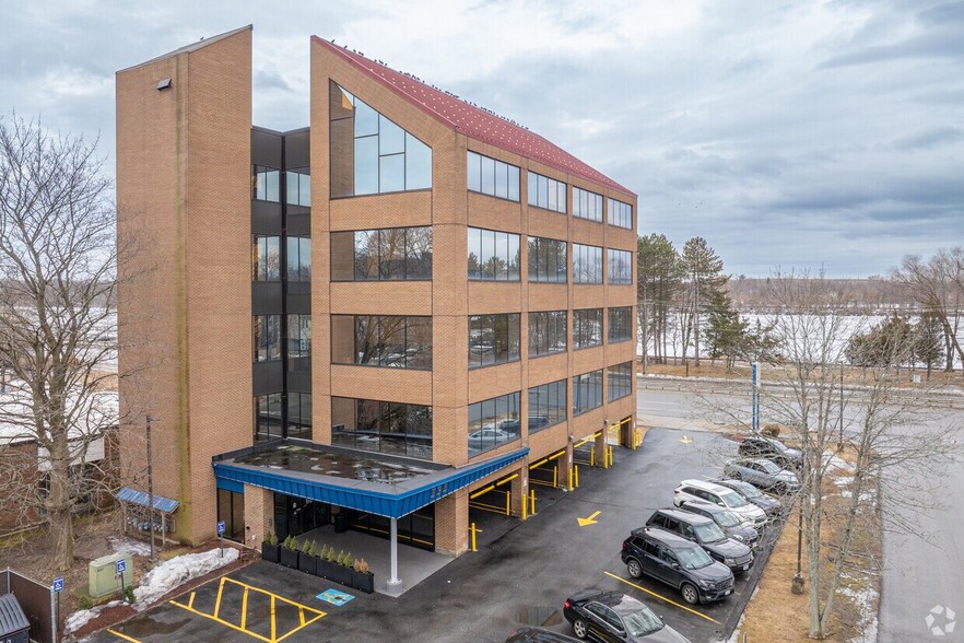 595 Pawtucket Blvd, Lowell, MA for lease - Building Photo - Image 2 of 3