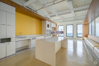 910 Louisiana St, Houston, TX à louer Photo intérieure- Image 2 de 12