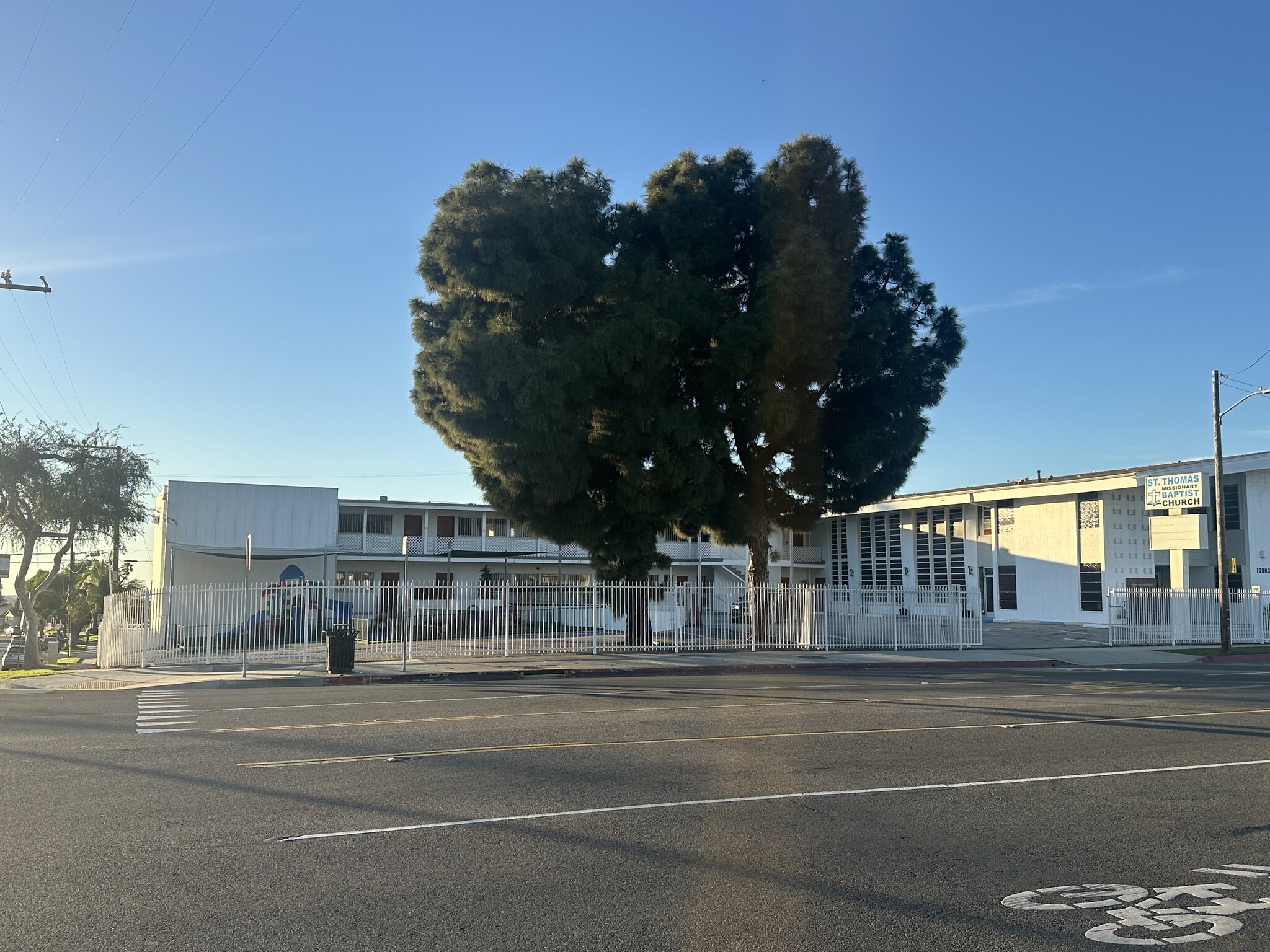 10963 S Western Ave, Los Angeles, CA for lease Primary Photo- Image 1 of 26