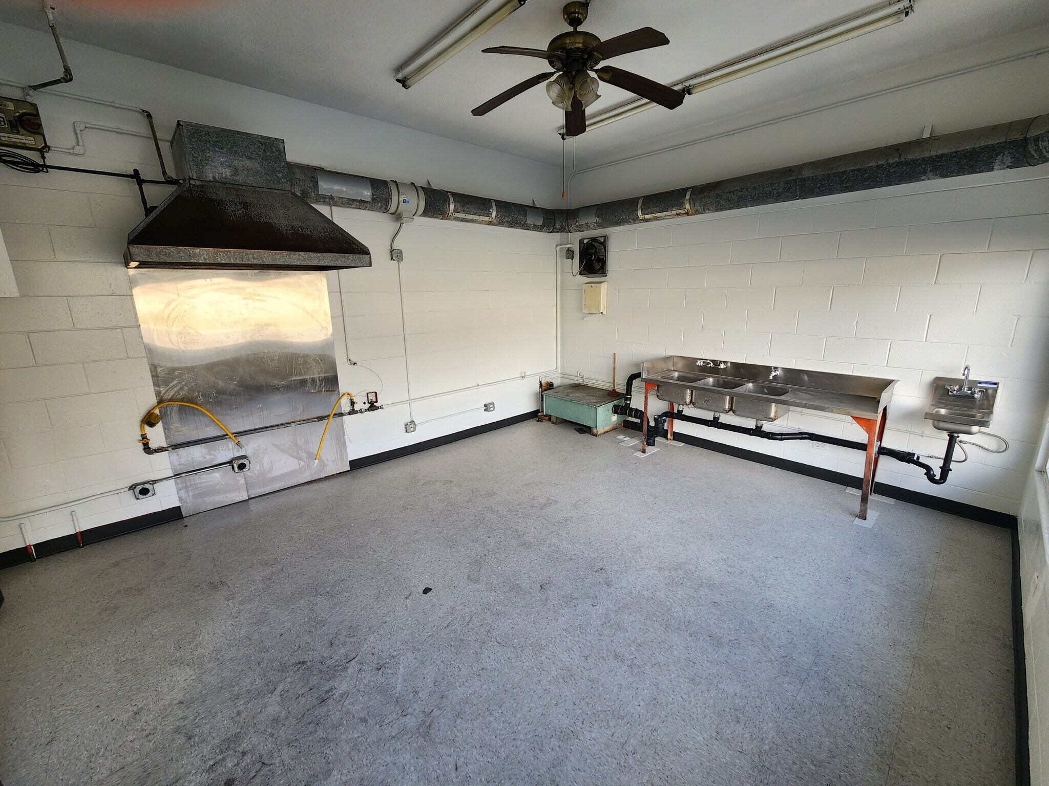 1989-1997 Pauoa Rd, Honolulu, HI à louer Photo intérieure- Image 1 de 4