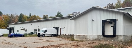2389 Airpark Rd, Rhinelander, WI à vendre - Photo du bâtiment - Image 2 de 11