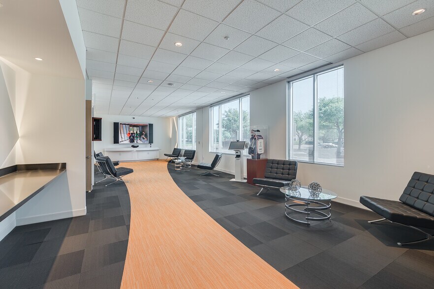 3929 W John Carpenter Fwy, Irving, TX à vendre - Photo intérieure - Image 3 de 19
