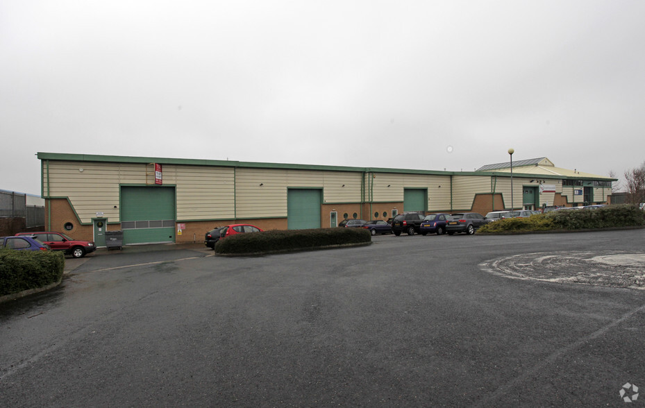 Park Ln, Wolverhampton for lease - Primary Photo - Image 1 of 4