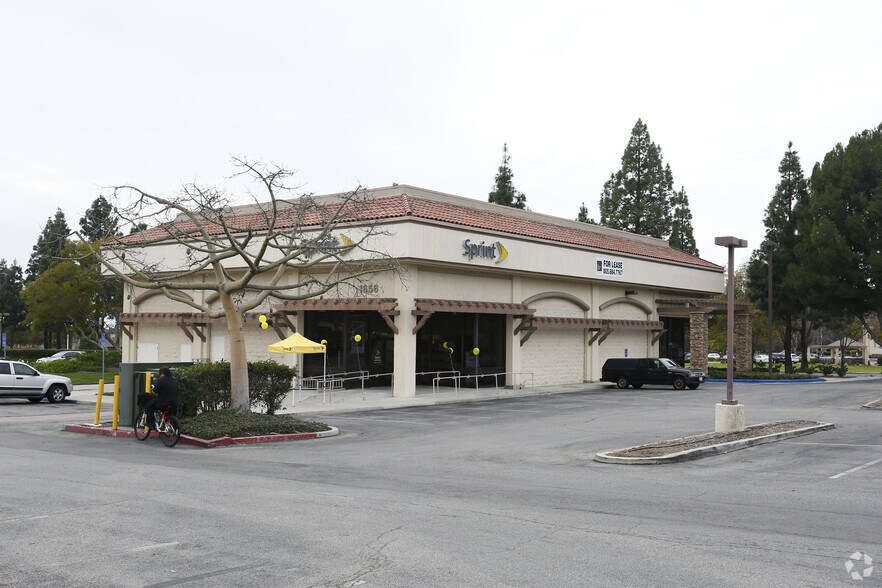 2400-2640 Las Posas Rd, Camarillo, CA à louer - Photo principale - Image 3 de 9