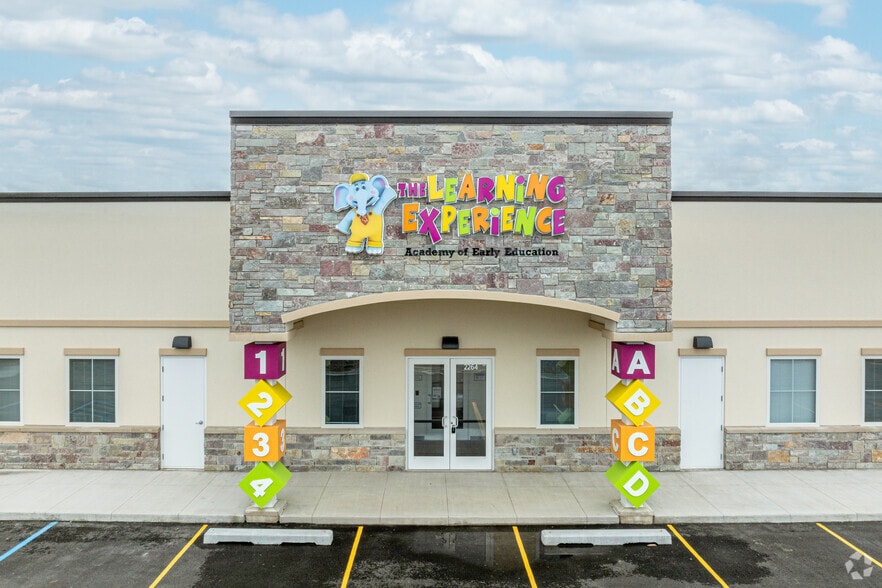 2220 64th SW st, Byron Center, MI for sale - Building Photo - Image 3 of 10