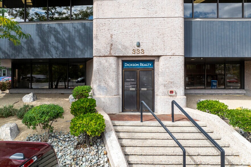 333 Holcomb Ave, Reno, NV à louer - Photo du bâtiment - Image 2 de 5