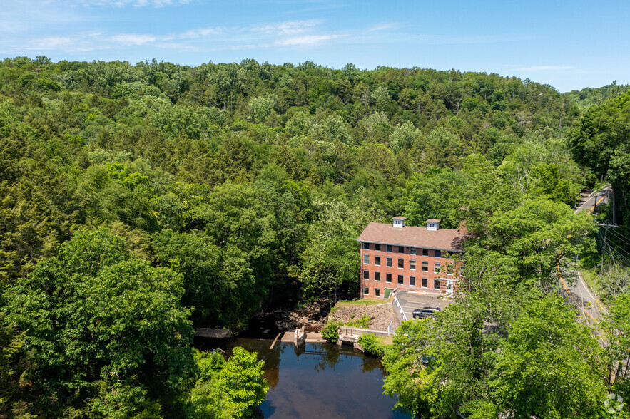 27 Glen Rd, Sandy Hook, CT for lease - Aerial - Image 3 of 5