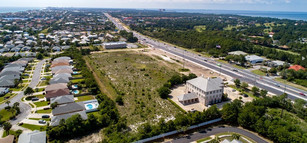 13381 US Highway 98, Miramar Beach, FL à vendre - Photo du bâtiment - Image 3 de 5