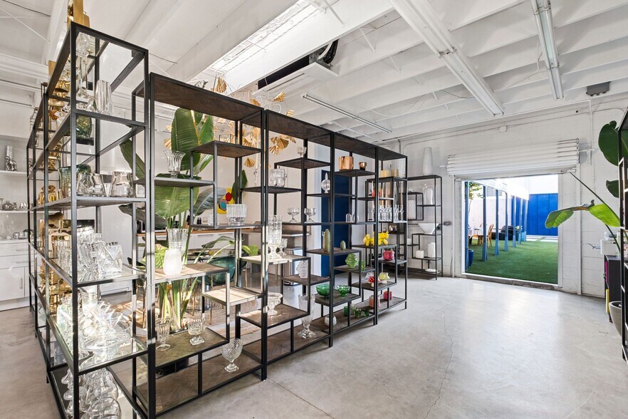 8560 Venice Blvd, Los Angeles, CA à vendre - Photo intérieure - Image 3 de 6