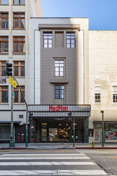 735 S Broadway, Los Angeles, CA à vendre - Photo du bâtiment - Image 2 de 35