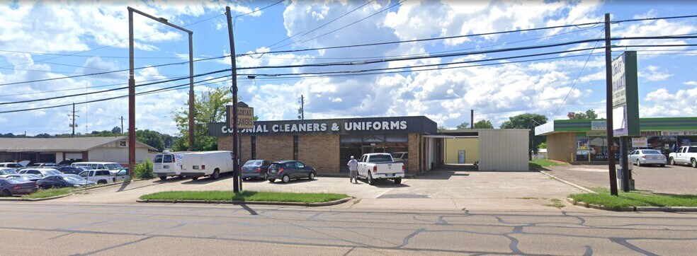 2109 N Robison Rd, Texarkana, TX for sale - Primary Photo - Image 1 of 3