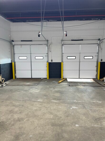 180 Mill St, Cranston, RI à louer - Photo intérieure - Image 3 de 10