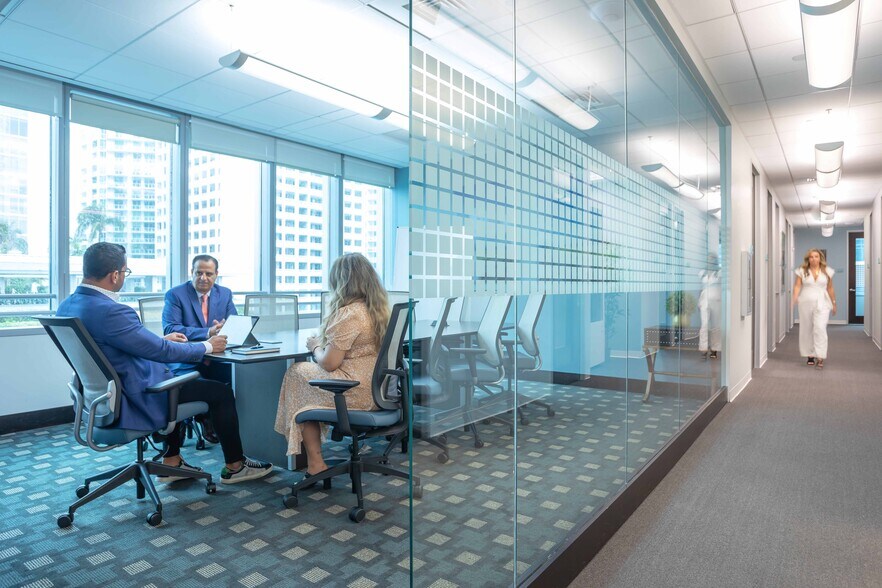 1395 Brickell Ave, Miami, FL for lease - Interior Photo - Image 3 of 19