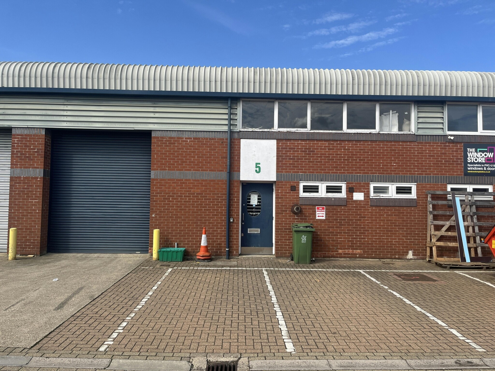 Southern Rd, Aylesbury for lease Building Photo- Image 1 of 7