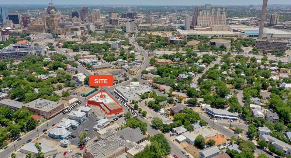 910 S Saint Marys St, San Antonio, TX for lease - Building Photo - Image 1 of 4