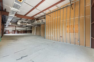 9223 Broadway St, Pearland, TX for lease Interior Photo- Image 1 of 1