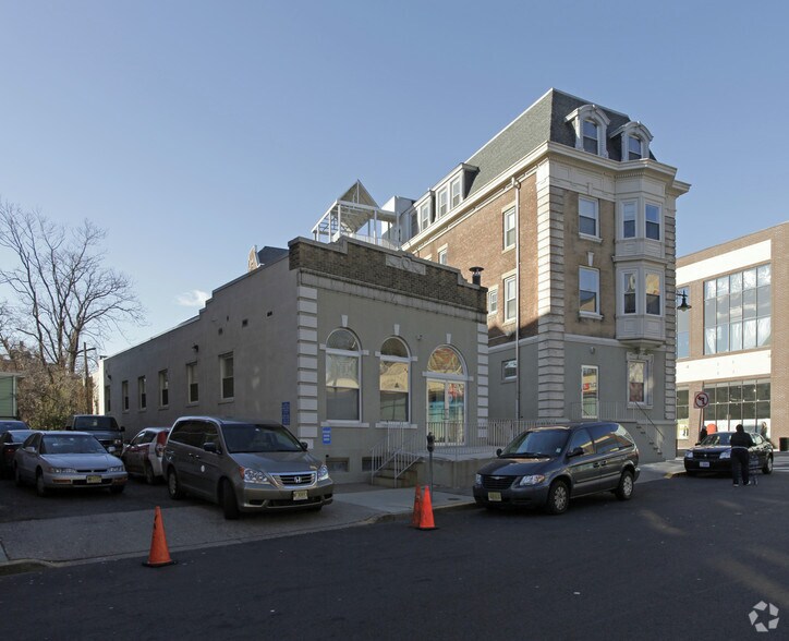 56-60 Hamilton St, Paterson, NJ à louer - Photo du bâtiment - Image 3 de 3