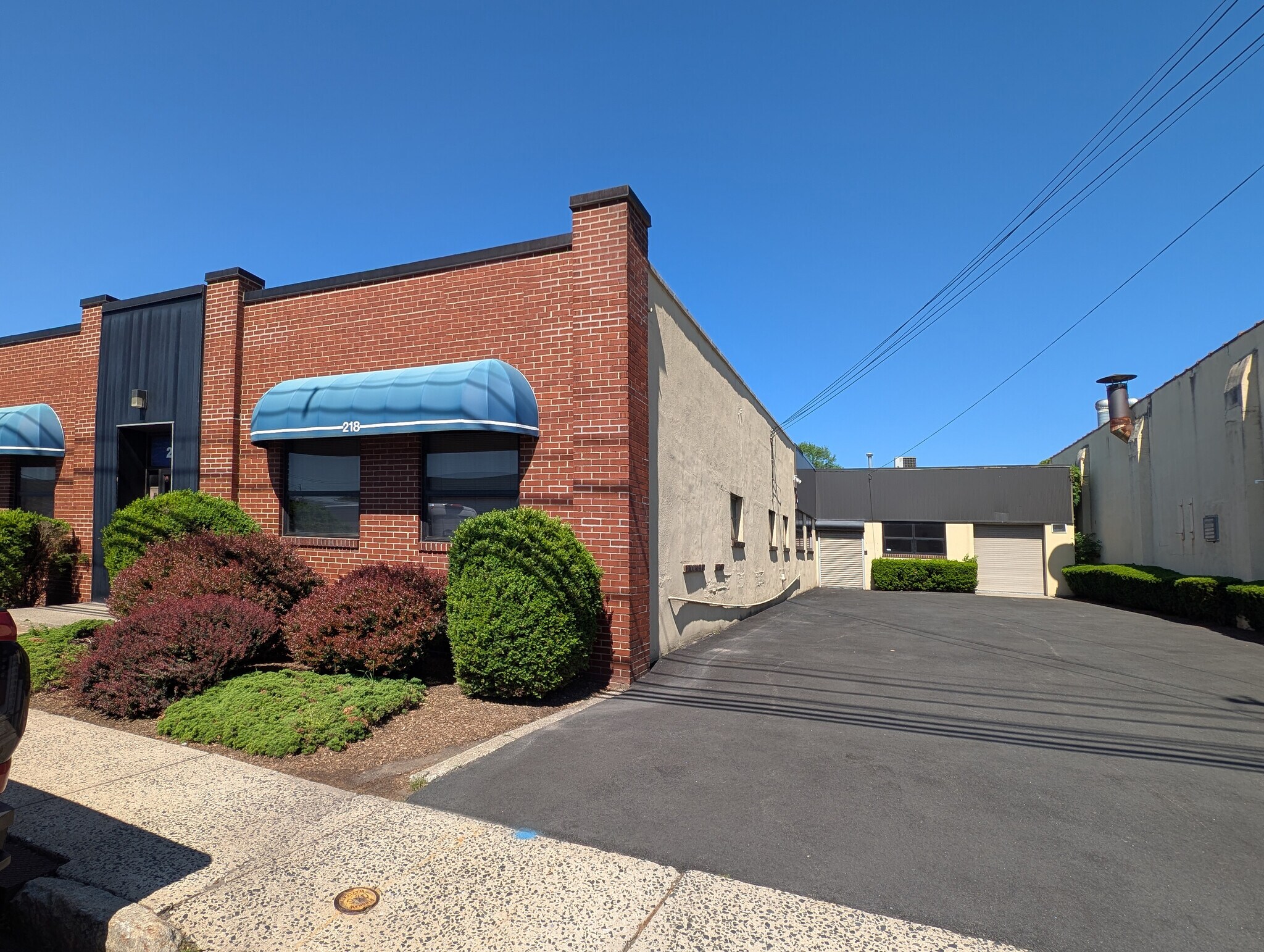 218 S Van Brunt St, Englewood, NJ à vendre Photo du bâtiment- Image 1 de 1