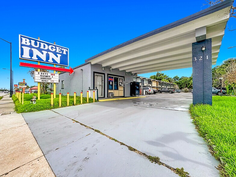 321 E Vine St, Kissimmee, FL à vendre - Photo du bâtiment - Image 2 de 35
