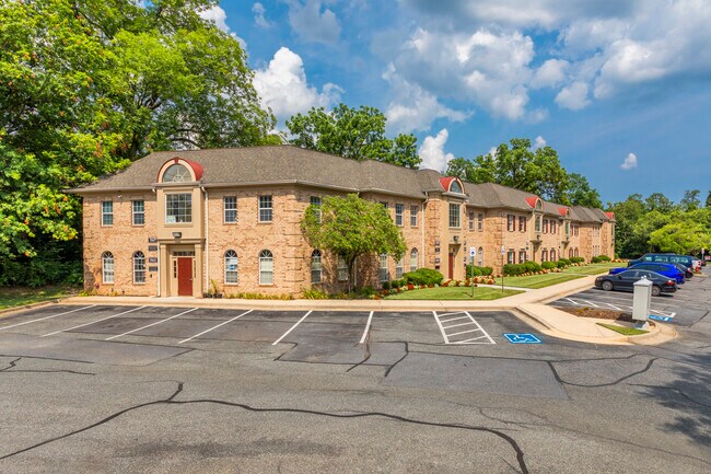 Plus de détails pour 13621-13689 Baltimore Ave, Laurel, MD - Bureau à vendre