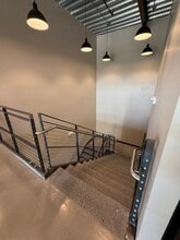 220 SW 9th St, Des Moines, IA à louer Photo intérieure- Image 2 de 19