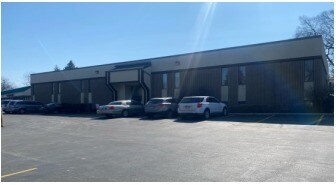 1425 Summit Ave, Waukesha, WI for lease - Building Photo - Image 2 of 4