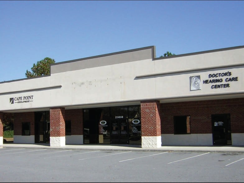 2140 W Arlington Blvd, Greenville, NC for lease - Building Photo - Image 2 of 3