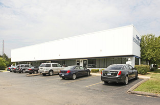 7240 N Haggerty Rd, Canton MI - Entrepôt