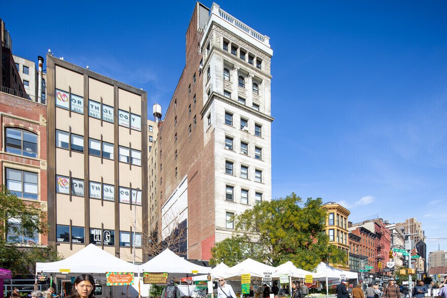 41 Union Sq W, New York, NY à louer - Photo du bâtiment - Image 2 de 6