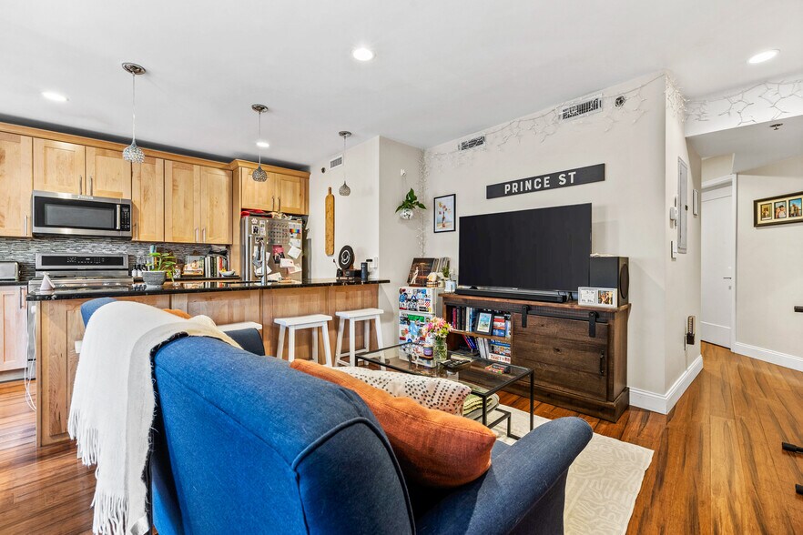 104 Prince St, Boston, MA à vendre - Photo du bâtiment - Image 3 de 19