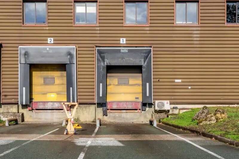 Flex dans Canéjan à louer - Photo du bâtiment - Image 3 de 4