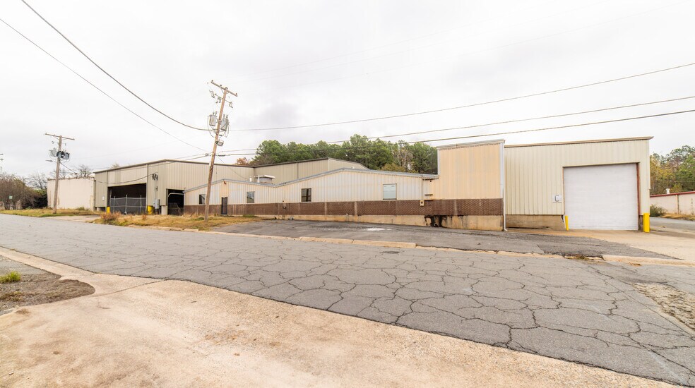 3007 S Elm St, Little Rock, AR à louer - Photo du bâtiment - Image 2 de 9