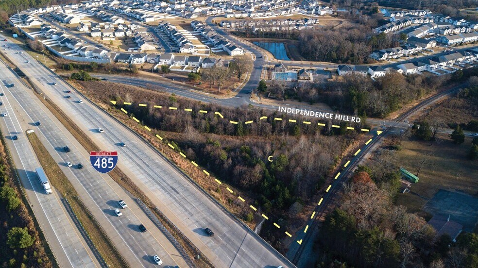 Eastfield Rd & Independence Hill Rd, Huntersville, NC à vendre - Photo du bâtiment - Image 3 de 4