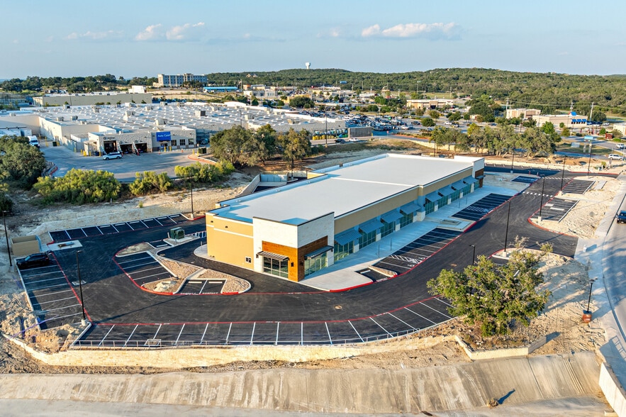 281 Singing Oaks, Spring Branch, TX for lease - Building Photo - Image 3 of 3