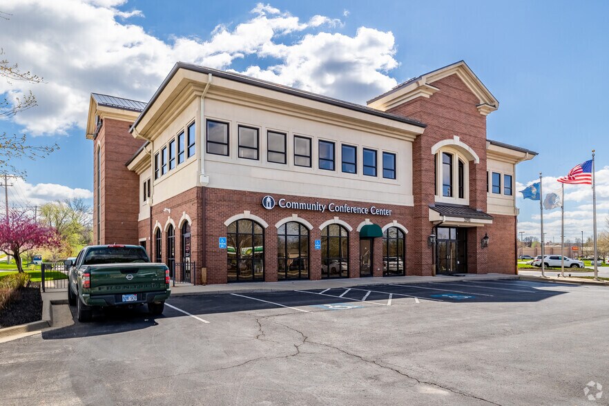 21911 W 66th St, Shawnee, KS for lease - Primary Photo - Image 2 of 7