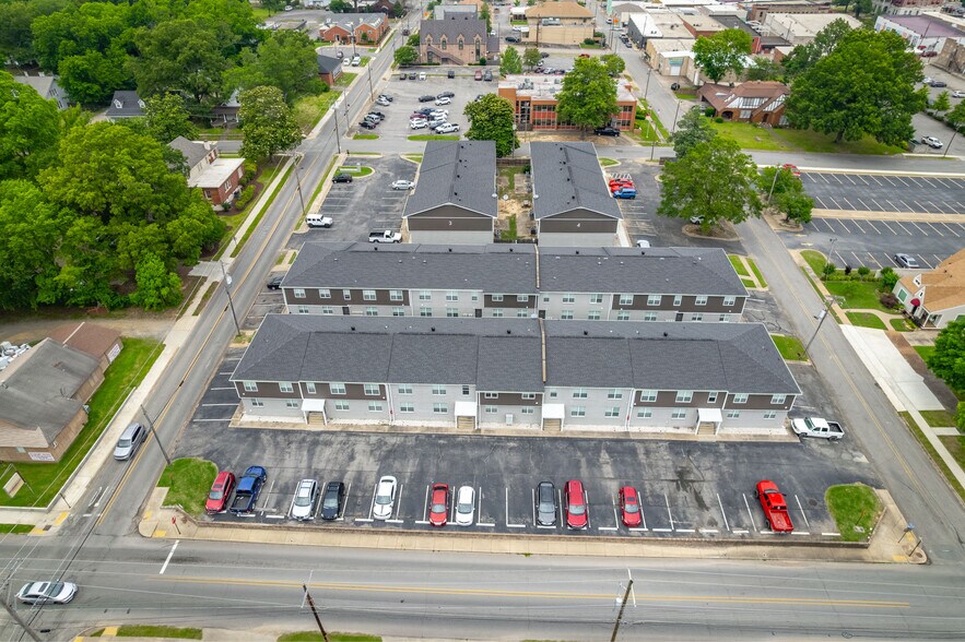 Searcy Multifamily Portfolio - 141 units portfolio of 4 properties for sale on LoopNet.ca - Building Photo - Image 2 of 22