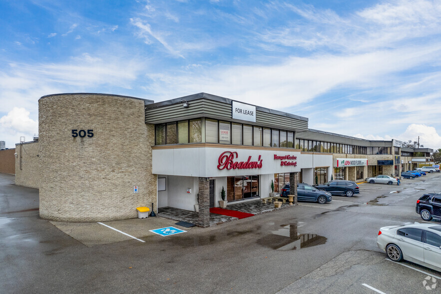 505 Queensway E, Mississauga, ON for lease - Building Photo - Image 2 of 5