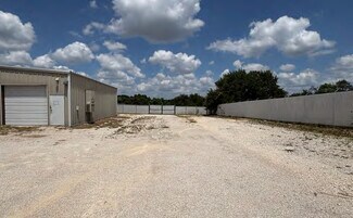 Plus de détails pour 635 State Highway 46 E, Boerne, TX - Local d'activités à louer