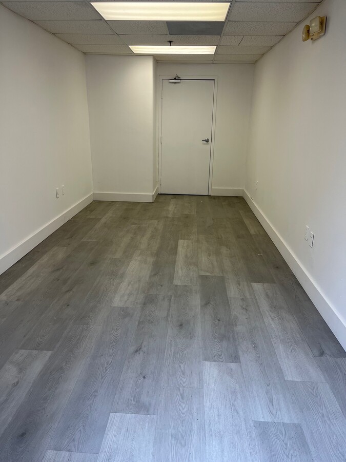 11965 SW 142nd Ter, Miami, FL 33186 - Unit 105 - - Interior Photo - Image 1 of 9