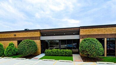 800-820 W South Thorndale Ave, Bensenville, IL - Aerial  map view