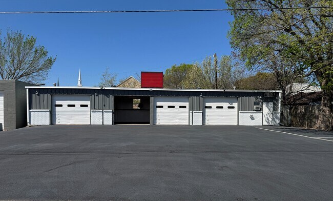 Plus de détails pour 429 N Jefferson St, Lancaster, TX - Industriel à vendre