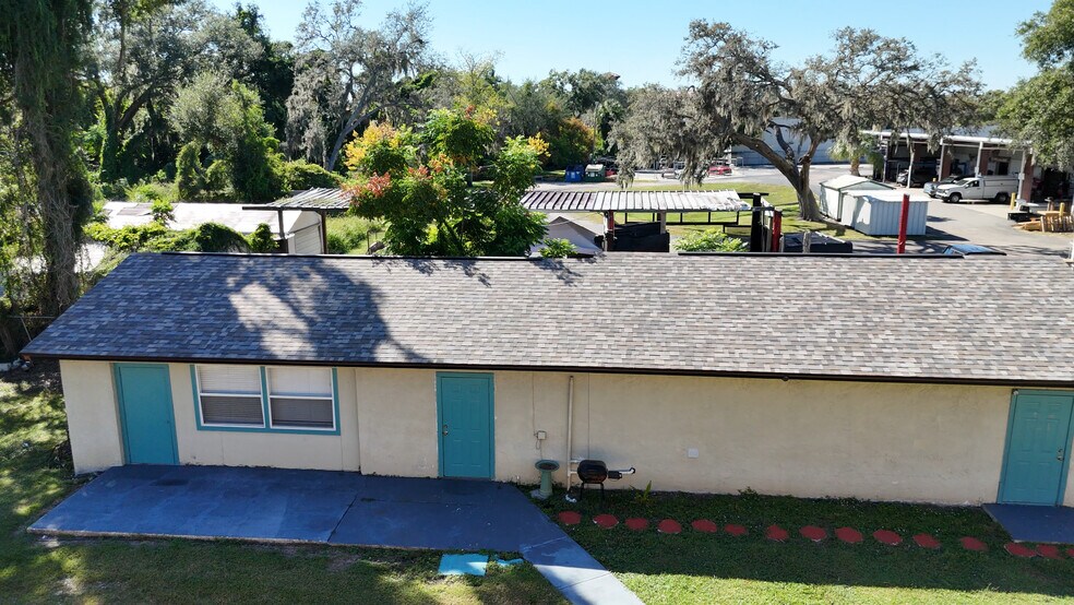 107 Glendale Dr, Brandon, FL à vendre - Photo du bâtiment - Image 2 de 24