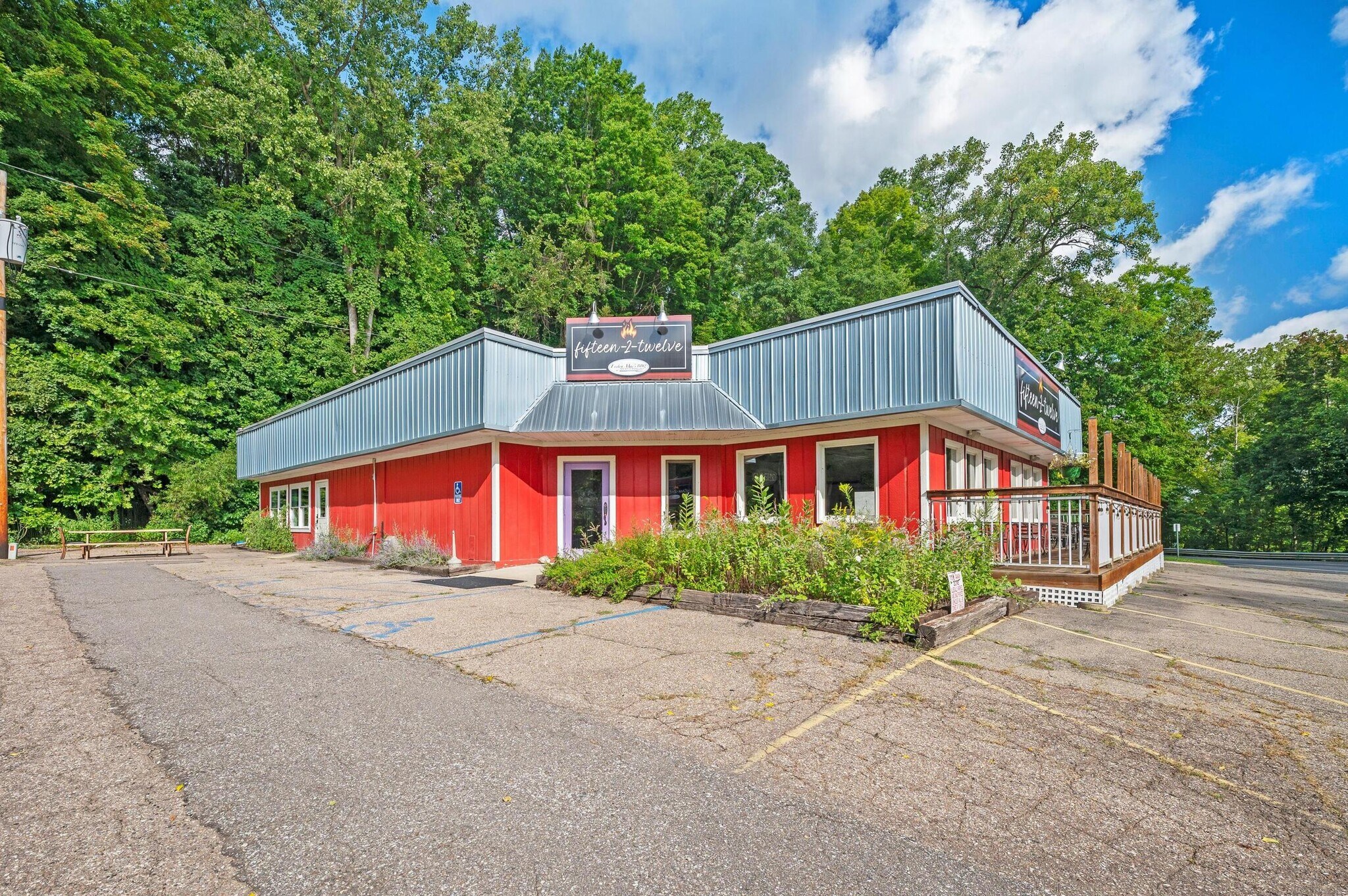 15212 N Red Bud Trl, Buchanan, MI à vendre Photo principale- Image 1 de 45