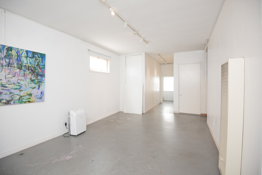 5629 W Adams Blvd, Los Angeles, CA for lease - Interior Photo - Image 3 of 16