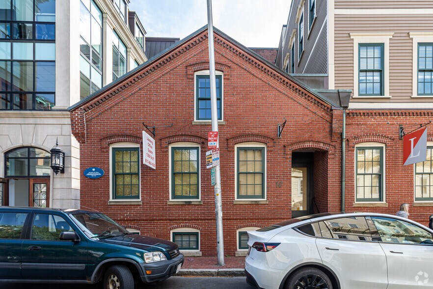 10-14 Arrow St, Cambridge, MA à louer - Photo du bâtiment - Image 3 de 8