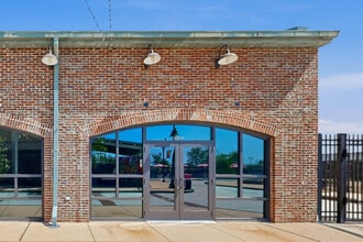 101-203 N OWA Blvd, Foley, AL for lease Building Photo- Image 2 of 11