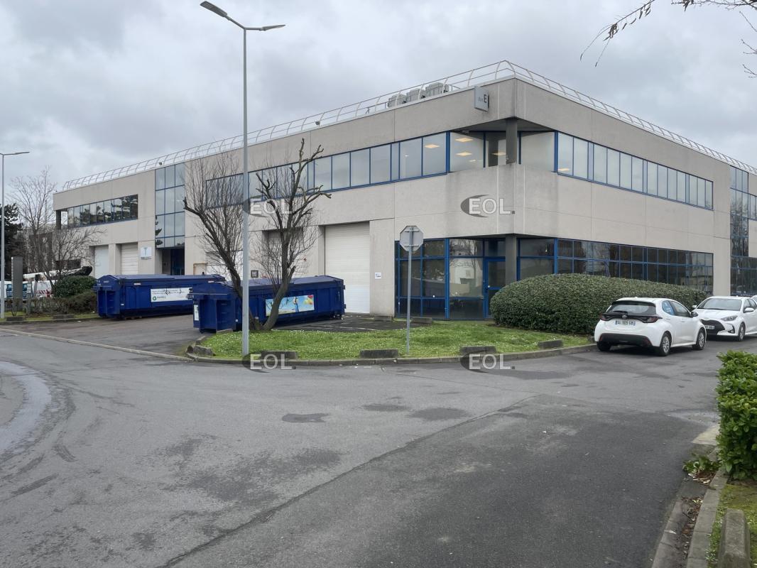 Flex in Gennevilliers for lease Building Photo- Image 1 of 8