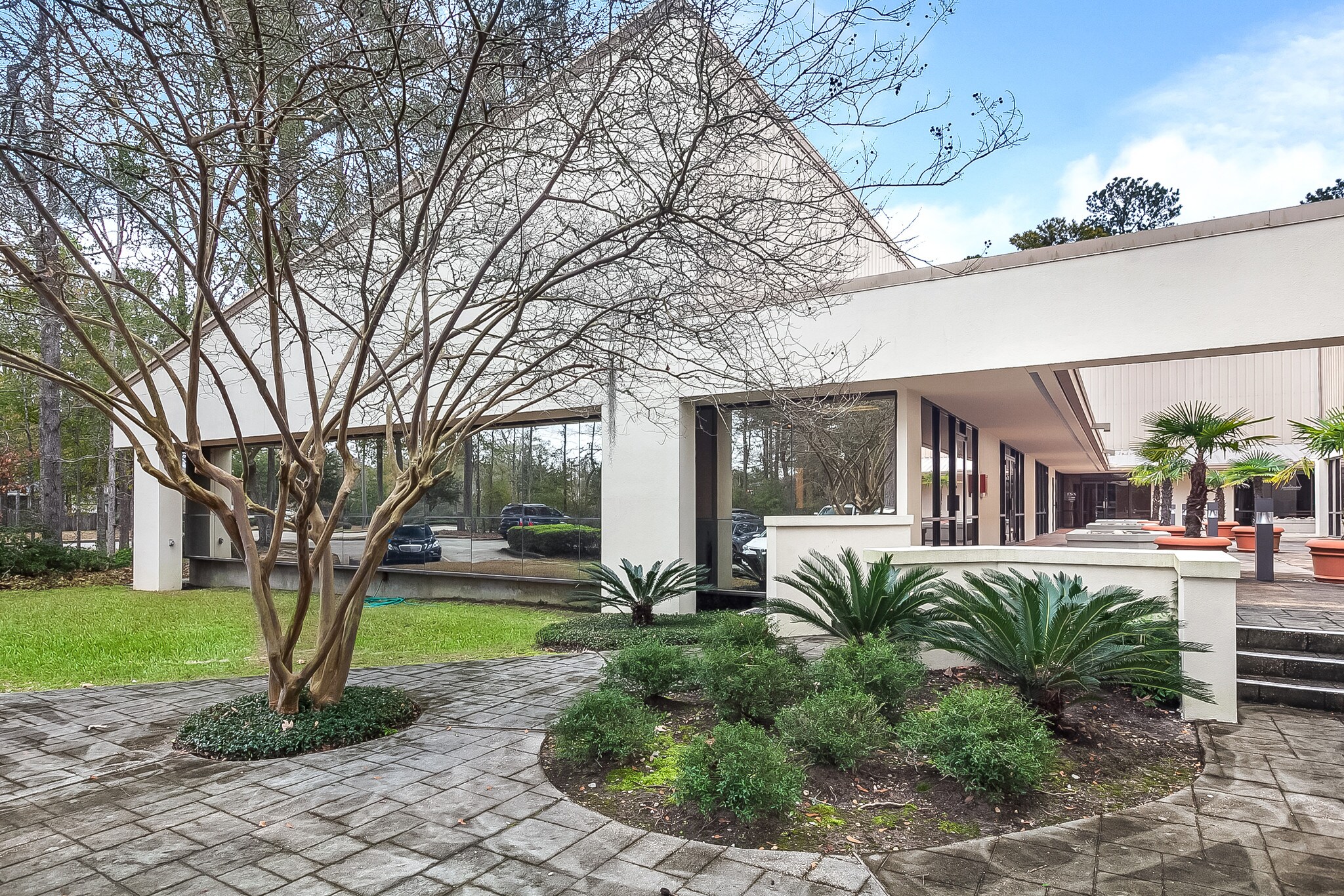 200 Greenleaves Blvd, Mandeville, LA for sale Primary Photo- Image 1 of 13