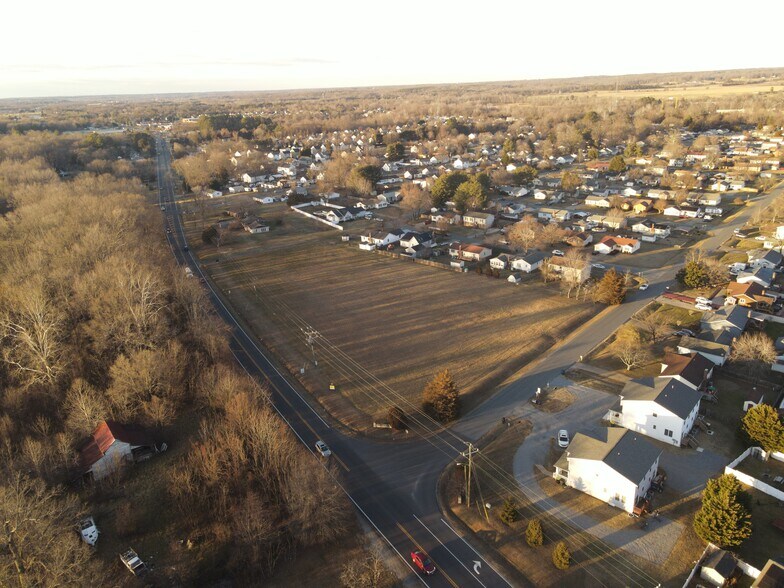 10421 Tidewater Trl, Fredericksburg, VA à vendre - Photo du bâtiment - Image 2 de 3